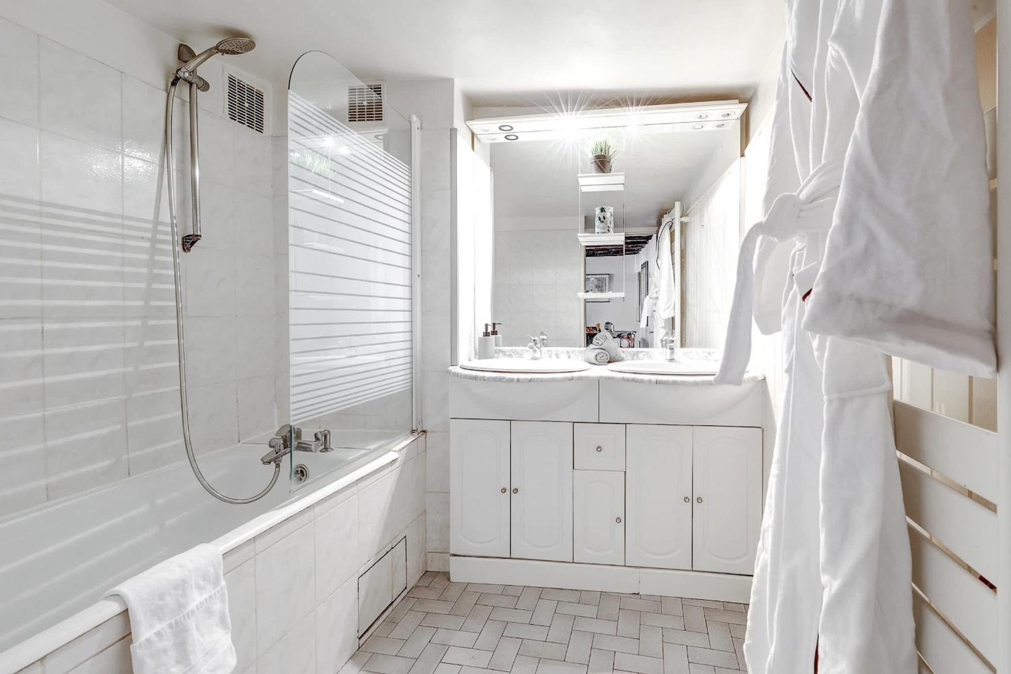 Ile Saint-Louis - 2Br - Cityapartmentstay パリ エクステリア 写真